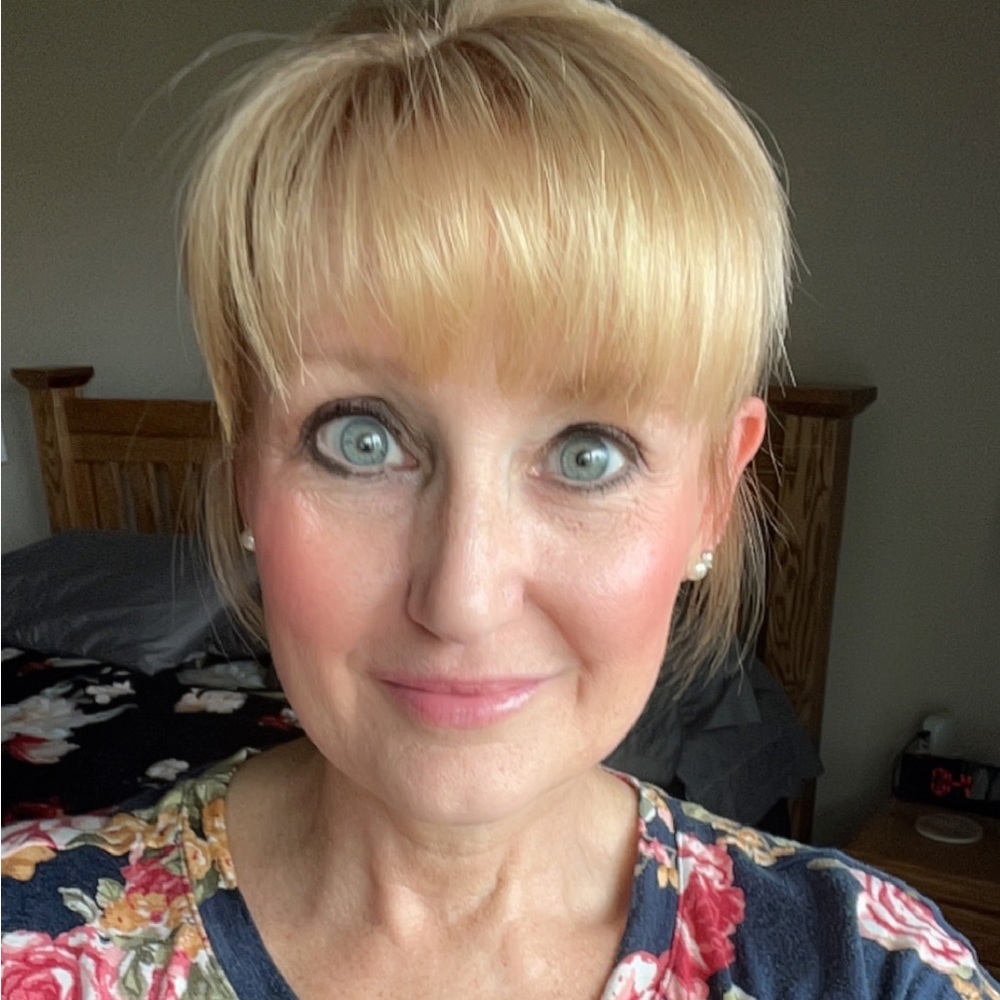 Meet your Posher, Kimberly